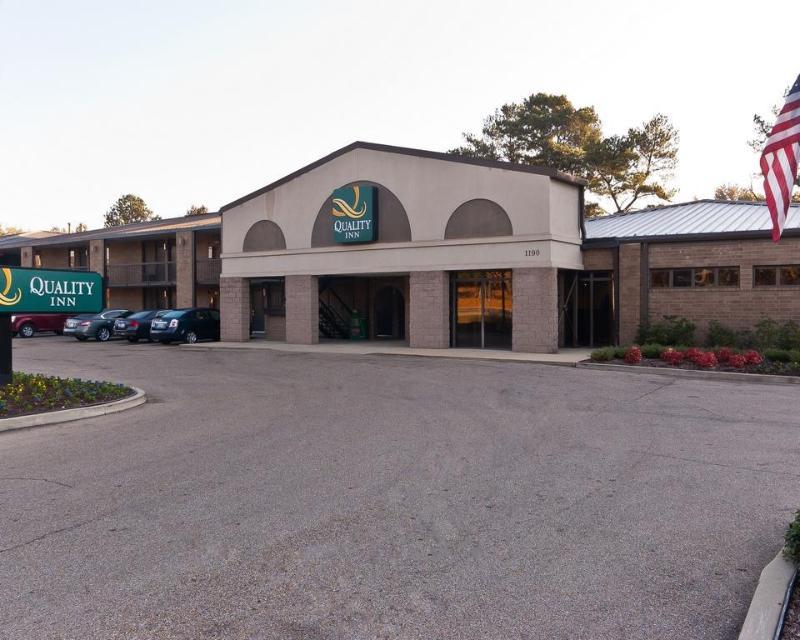 Quality Inn Tupelo Exterior foto