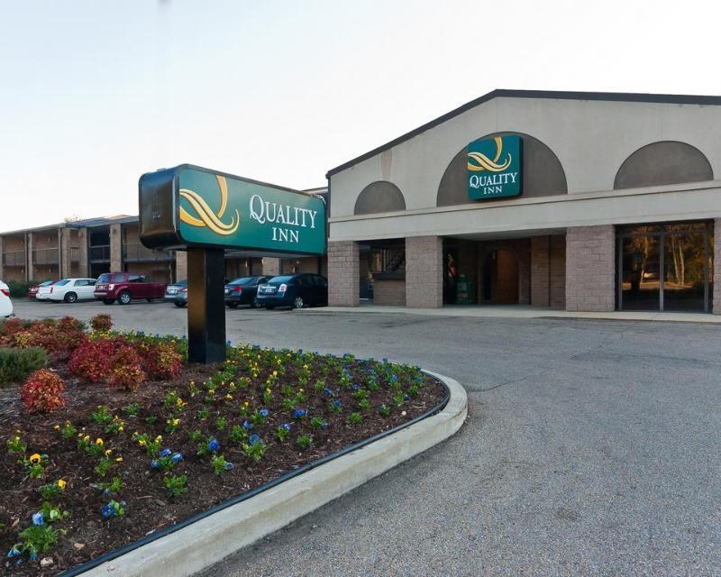 Quality Inn Tupelo Exterior foto